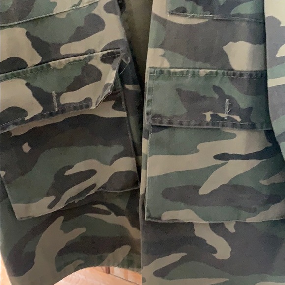Camo jacket size medium - Picture 6 of 6